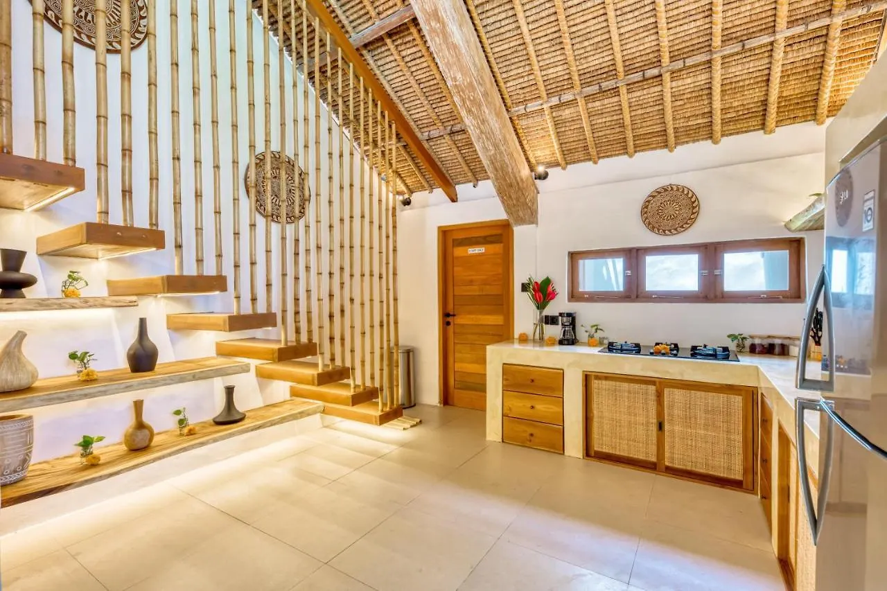Villa Indigo - 5-Bdr With Huge Pool And Garden Seminyak