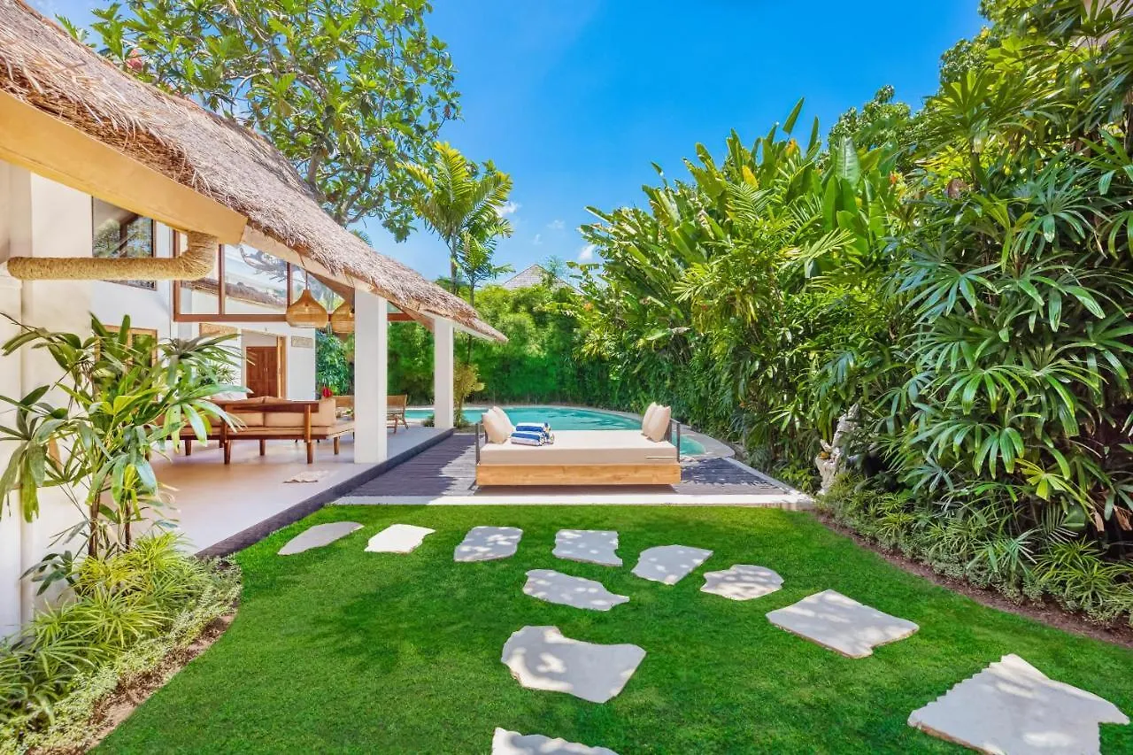 Villa Indigo - 5-Bdr With Huge Pool And Garden Seminyak 0*,  Indonesien